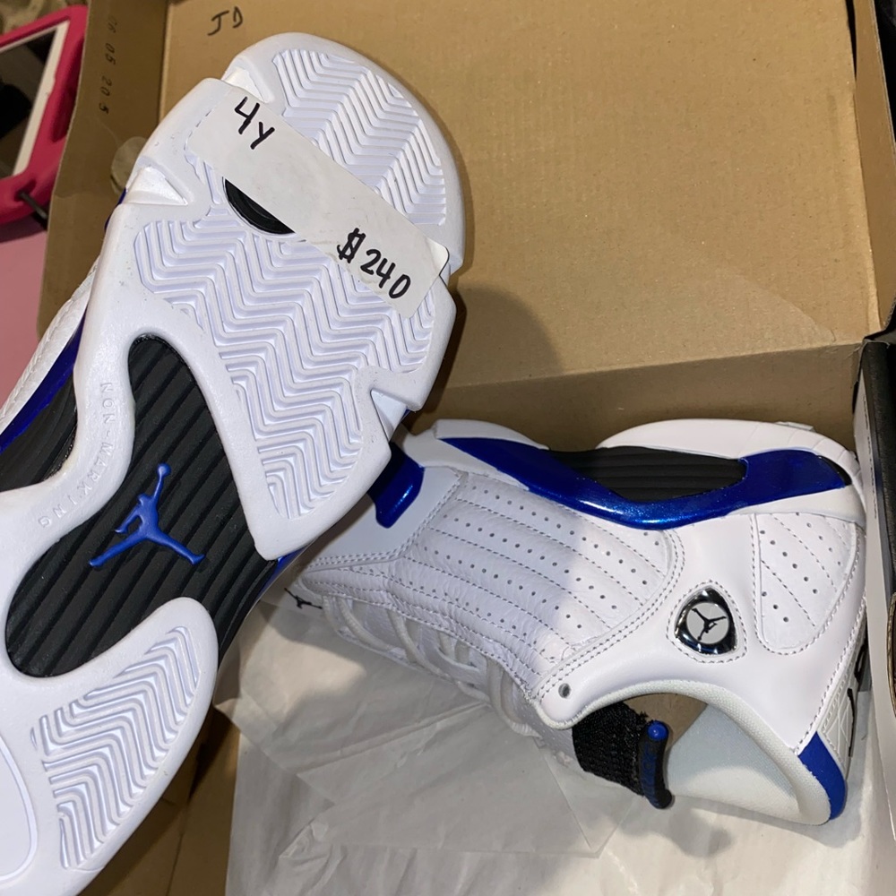 Jordan 4y